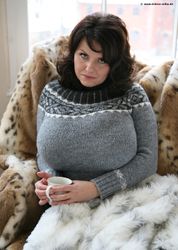 Milena V - Cosy Sweater and Fur-q5eq284ruv.jpg