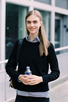 28769219_hedvig_ss2.jpg