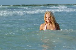 Bianca Beauchamp - Luscious Beach Babe-z55bnhfrjs.jpg