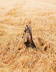 29557058_Madame_Figaro_August_26th_-_05.