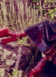 29617105_Elle_Canada_-_October_2016__dra