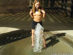 Lilian - Lilian q56u0bd5sw