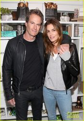 32356780_celebs-eb-benefit-malibu-saturd