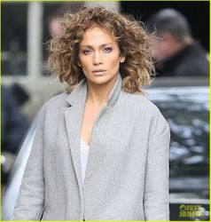 34842596_jennifer-lopez-shades-of-blue-r